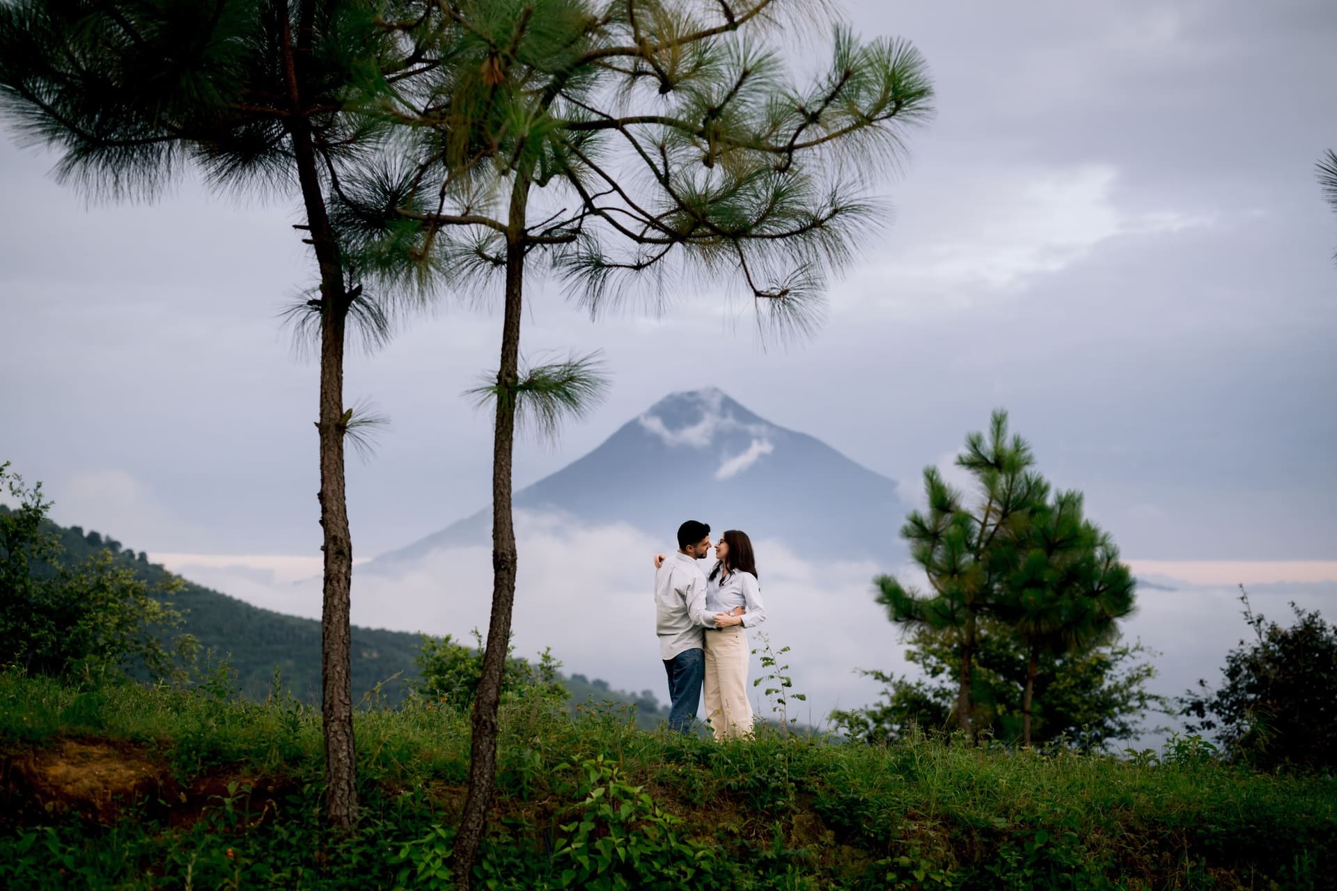 Marriage proposal photography in Antigua Guatemala (2)