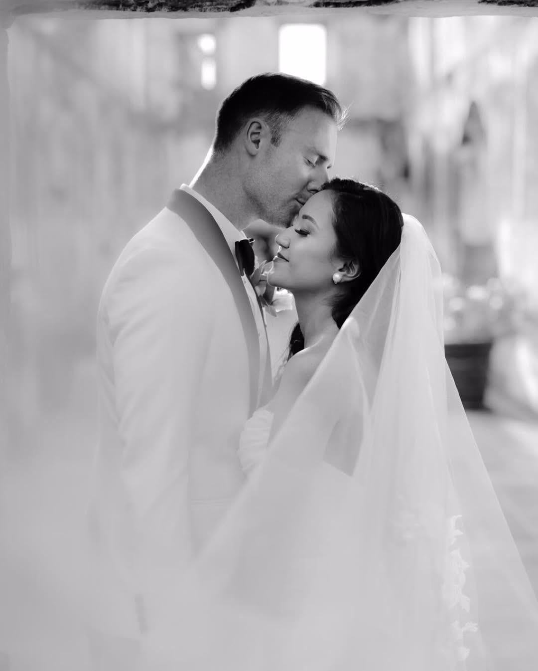 Editorial wedding photograph from Jorge Weddings portfolio.